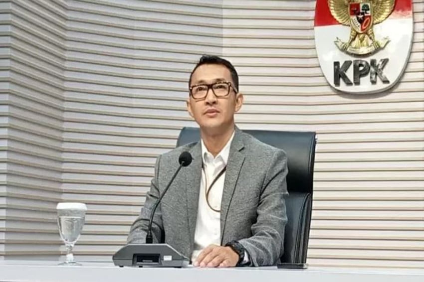 KPK Geledah Kantor Bupati Muara Enim dan Rumah Dinas, Sita Dokumen Pengadaan Smart Board Rp500 Juta