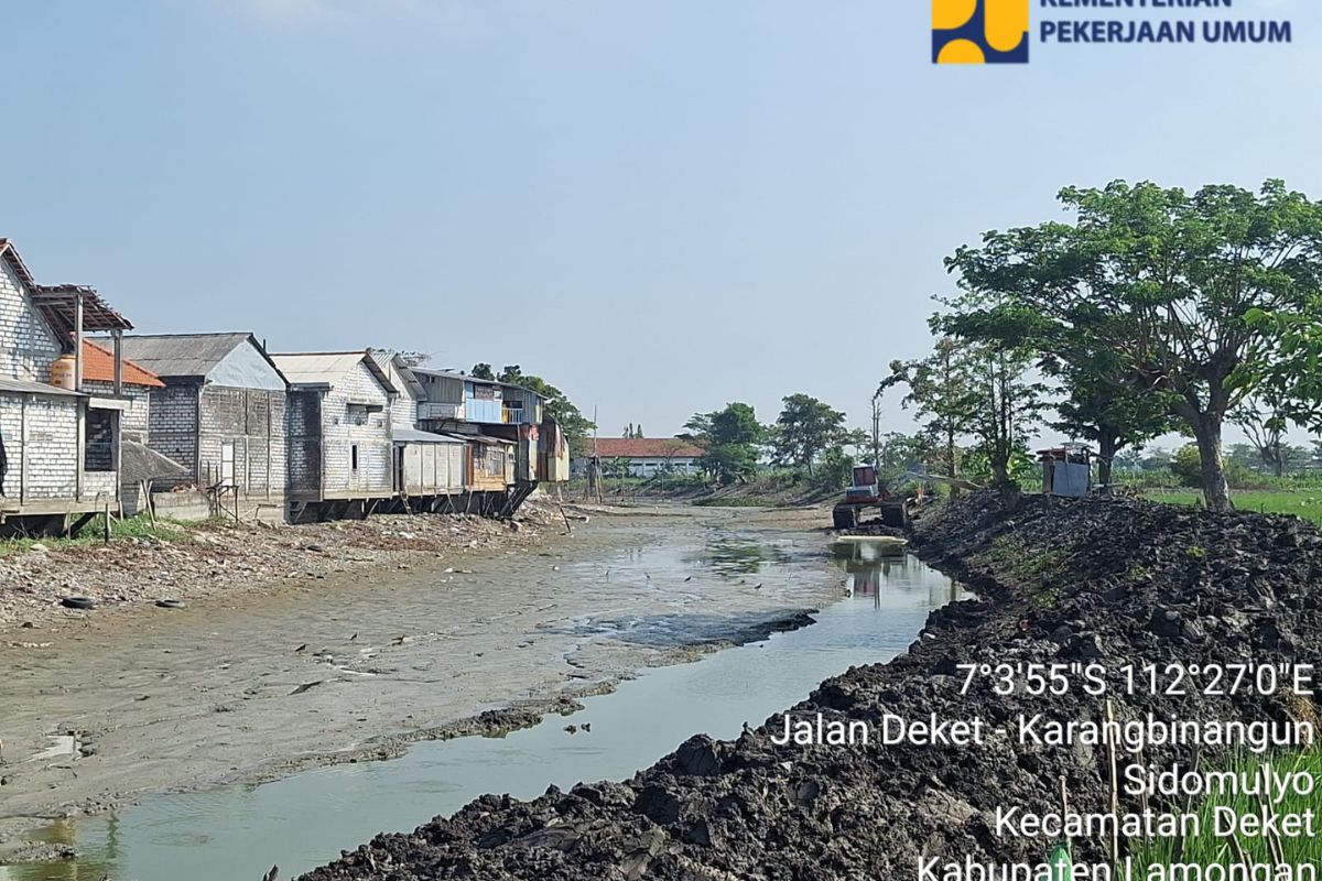 1.670 Meter Alur Sungai Dinormalisasi Kementerian PU untuk Atasi Kekeringan di Lamongan