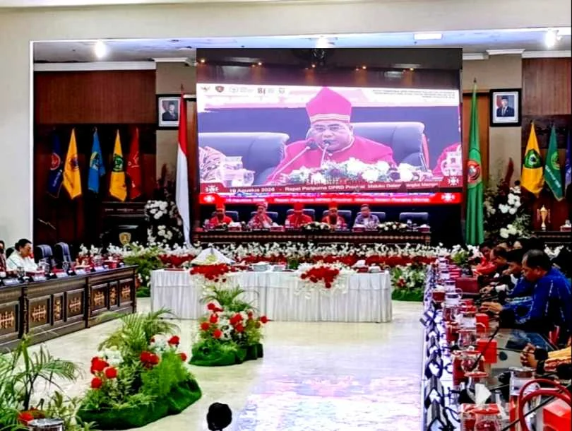 Ketua DPRD Maluku Akui Pembangunan Masih Tertinggal di Usia 81 Tahun, Wagub Sampaikan Permohonan Maaf Gubernur