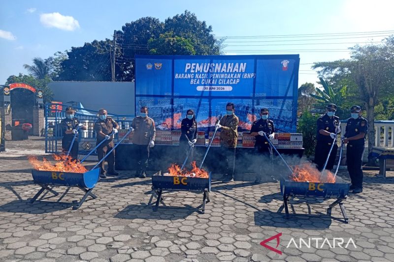 Bea Cukai Cilacap Musnahkan 847.064 Batang Rokok Ilegal Senilai Rp1,3 Miliar, Negara Selamatkan Rp852 Juta