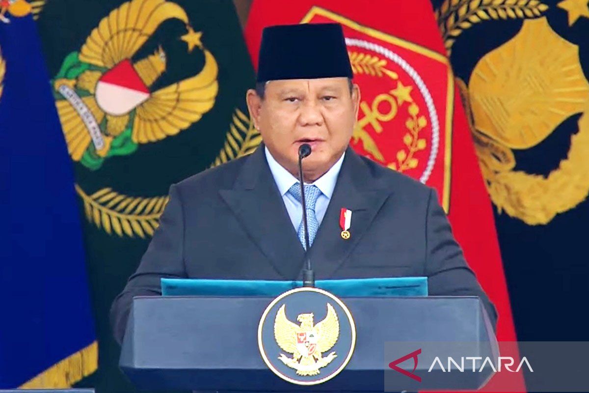 Presiden Prabowo Lantik 1.204 Pamong Praja Muda IPDN, 476 Di Antaranya Putri