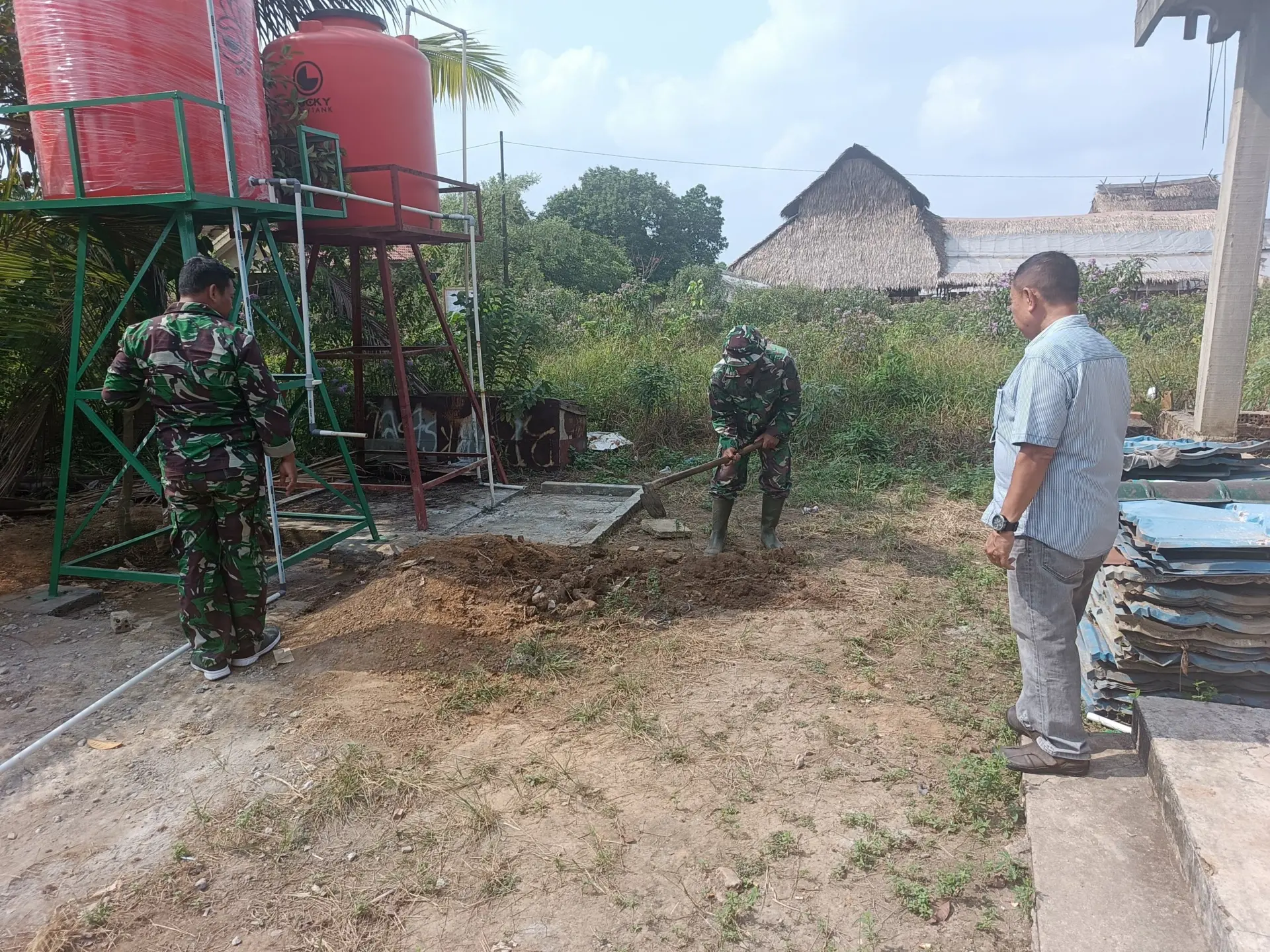 TMMD ke-129 Kodim 0418/Palembang Tak Cuma Rampungkan Bangunan, Sumur Bor Mushola Hidayatullah Dipastikan Layak Pakai