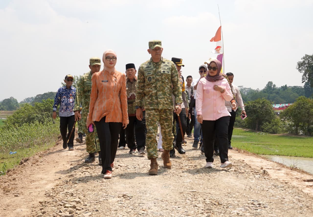 Wagub Lampung Jihan Nurlela Resmikan Jembatan Garuda Merah Putih di Lampung Timur, Hasil Kolaborasi TNI-Polri dan Pemda