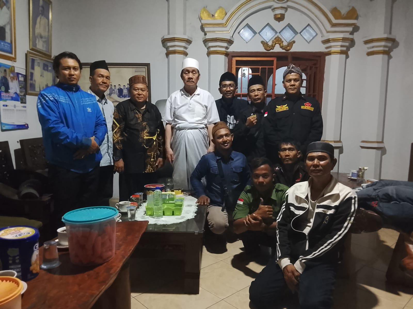DPC Laskar Banten Kota Tangerang Sowan ke Kesultanan Banten, Abah KH TB Fathul Adhim Chatib Beri Pesan Jaga Marwah