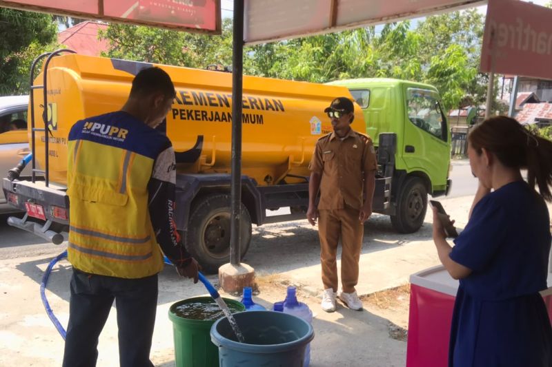 BPBD Parigi Moutong Suplai 32 Ribu Liter Air Bersih ke 3 Desa Terdampak Kekeringan