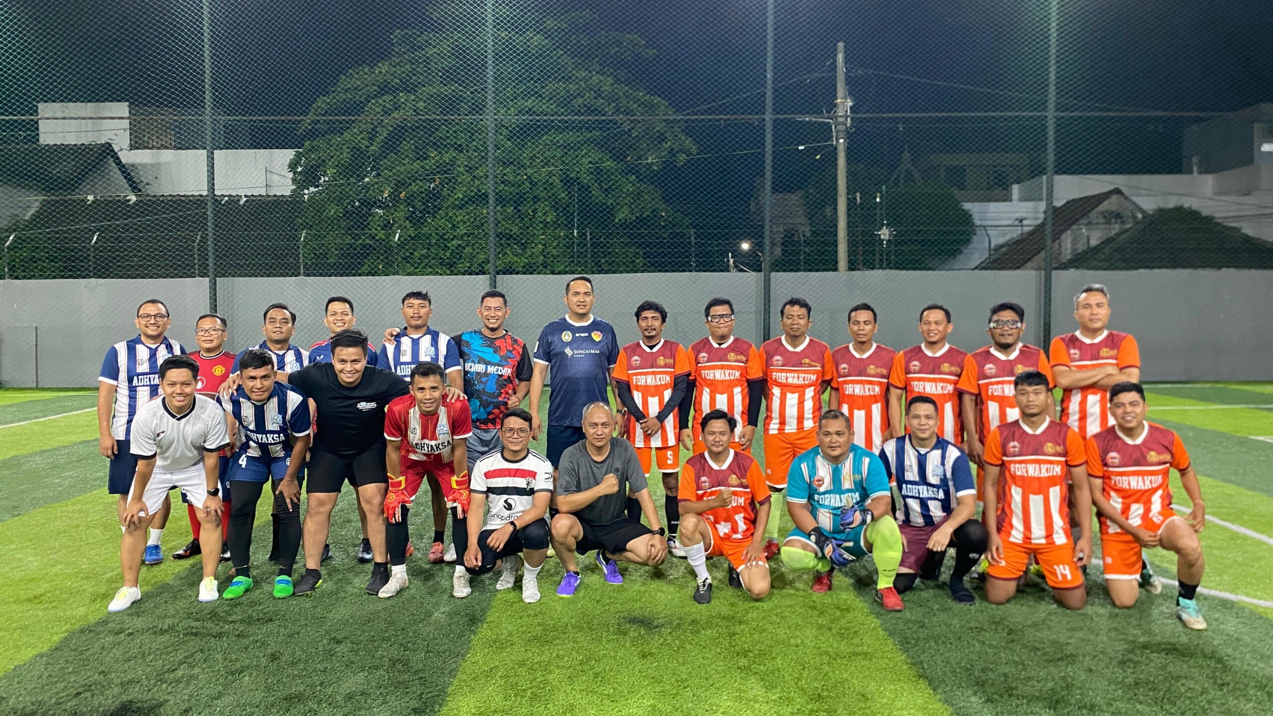 Kejari Medan dan Forwakum Gelar Mini Soccer Malam Hari, Kasi Intelijen Sebut Wadah Komunikasi Informal dengan Wartawan