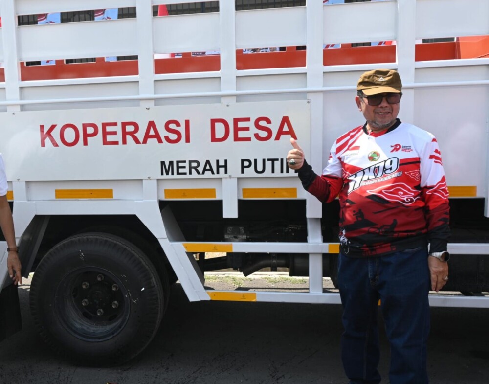 Ratusan Armada Truk dan Roda Tiga Disiapkan untuk 116 Koperasi Desa di Cirebon, Target Dongkrak Ekonomi Warga