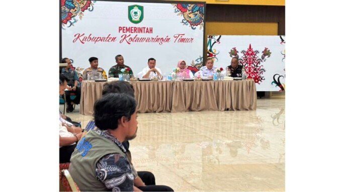 Kotim Tetapkan Tanggap Darurat Karhutla 28 Hari, Muka Air Gambut Minus 1,28 Meter dan 300 Hotspot Terdeteksi