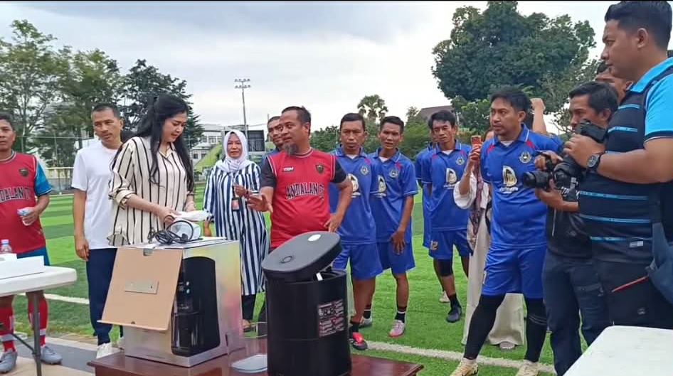 Aurora Puteri Palopo Ciptakan Sagu Cooker, Gubernur Sulsel Andi Sudirman Promosikan ke Masyarakat Luwu Raya