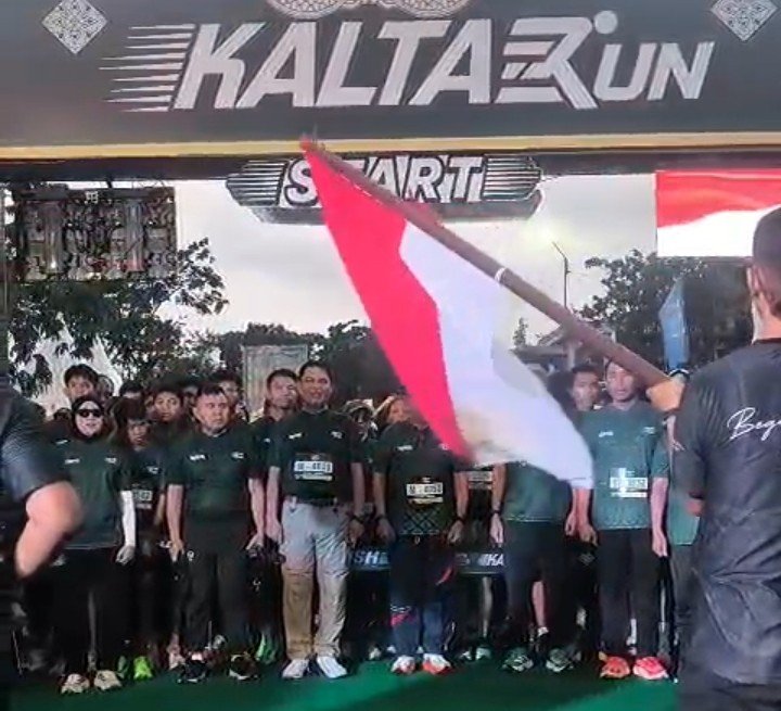1.500 Pelari Ikuti Kaltara Run 2026 di Tarakan, Gubernur Zainal Paliwang Lepas Peserta dari Taman Berkampung