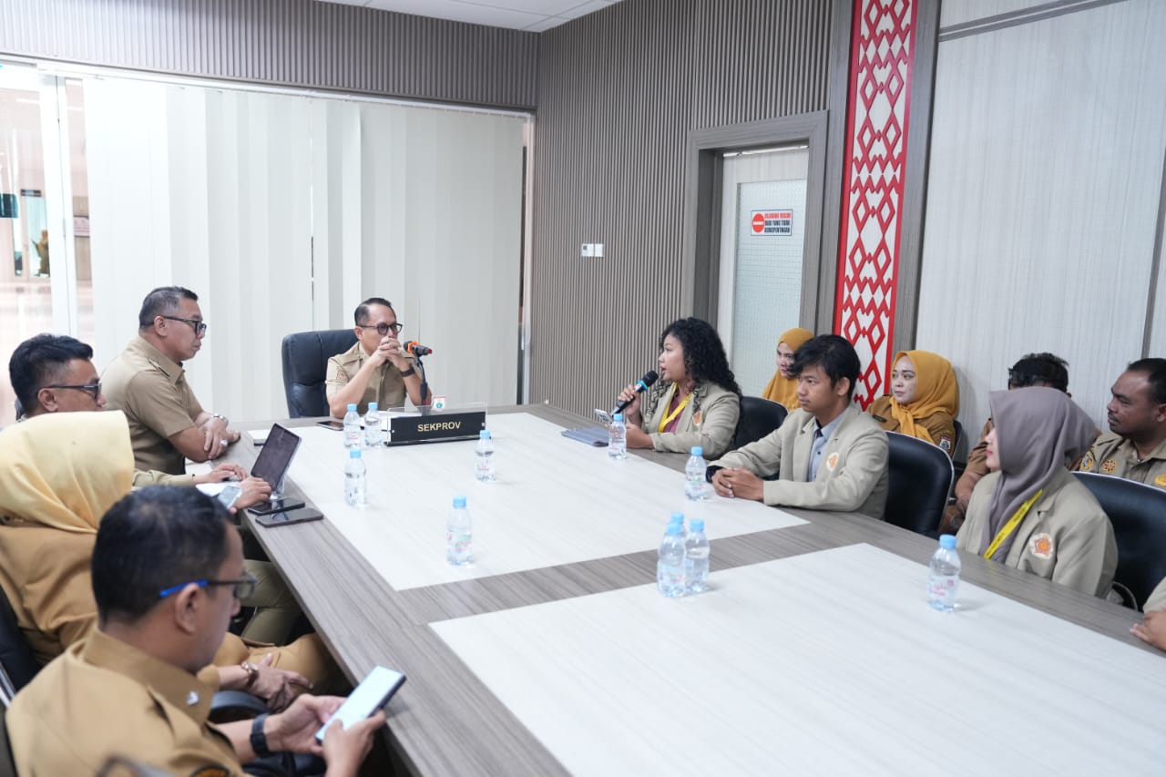 Sekda Sulbar Junda Maulana Terima Rekomendasi Mahasiswa KKN UGM untuk Desa Sumare dan Tapandullu, Stunting Jadi Sorotan Utama