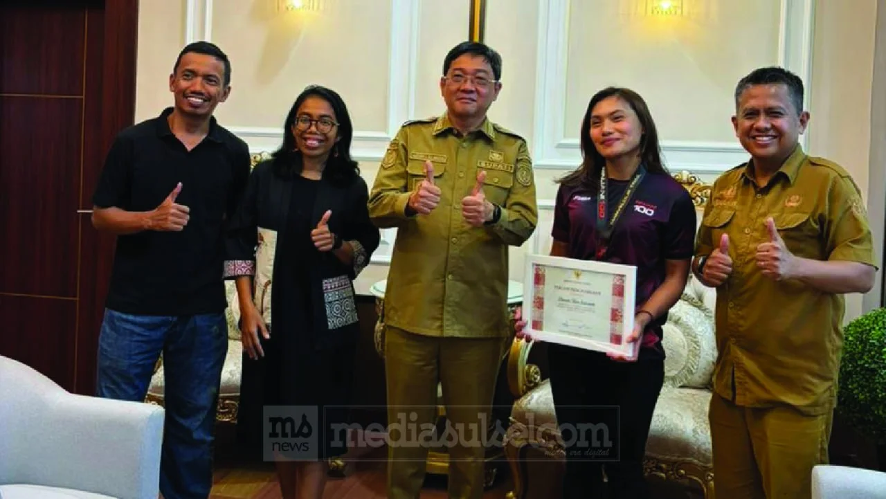Atlet Ultra Trail Toraja Utara Dian Upa Salurante Finis Perempuan Pertama di Rinjani100 2026, Bupati Beri Penghargaan Langsung