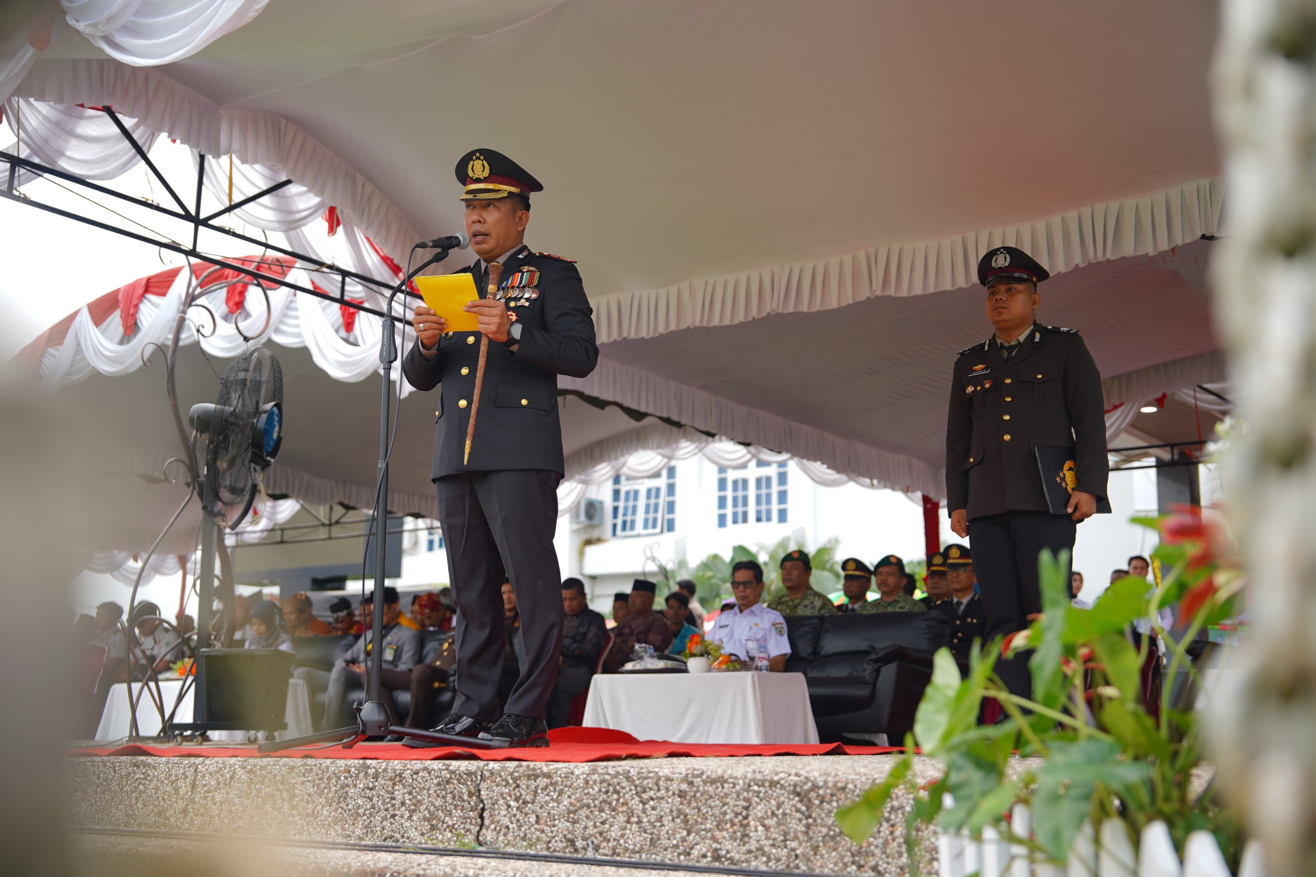 Hari Bhayangkara ke-80, Polres Balangan Salurkan Ribuan Paket Bansos dan Gelar Pengobatan Gratis
