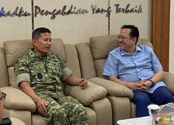 Irman Gusman Dorong Kolaborasi TMMD dan Penanganan Bencana di Sumbar: Jalan Desa di Agam dan Padang Pariaman Jadi Prioritas 2026