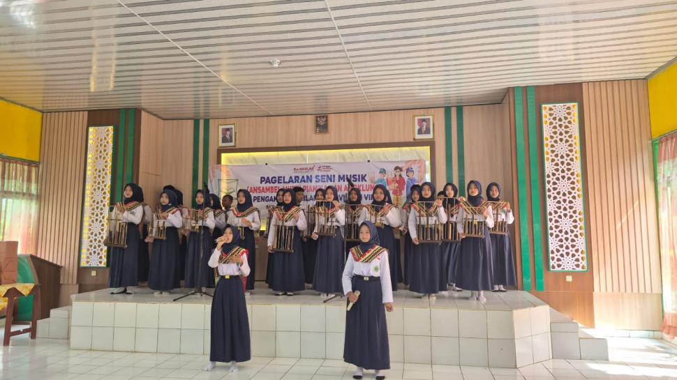 MTsN 2 Lampung Timur Gelar Pagelaran Musik untuk Nilai Seni Budaya, Siswa Tampilkan Vokal hingga Kolaborasi Alat Musik