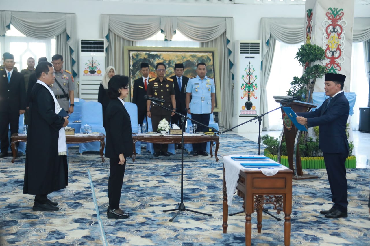 Gubernur Kalteng Agustiar Sabran Lantik Linae Victoria Aden sebagai Sekda Definitif, Ini Pesan Pentingnya