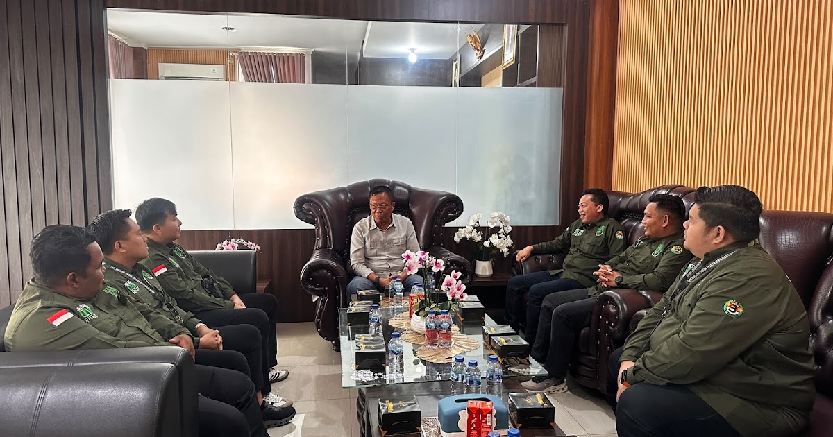 Ketua DPRD Bengkulu Sumardi Dikukuhkan Jadi Dewan Pembina DPD ARMI, Dorong Sinergi Transportasi dan Ekonomi Daerah