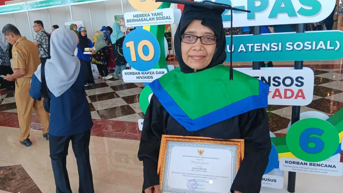 Kisah Dwi Purwani Asal Wonosari Klaten: Lepas dari PKH Secara Mandiri, Kini Punya 8 Karyawan di Usaha Jahit