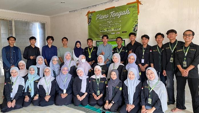 Pleno Tengah Kepengurusan KAMUNING UIN Bandung: Evaluasi Program dan Komitmen Organisasi Mahasiswa Asal Kuningan
