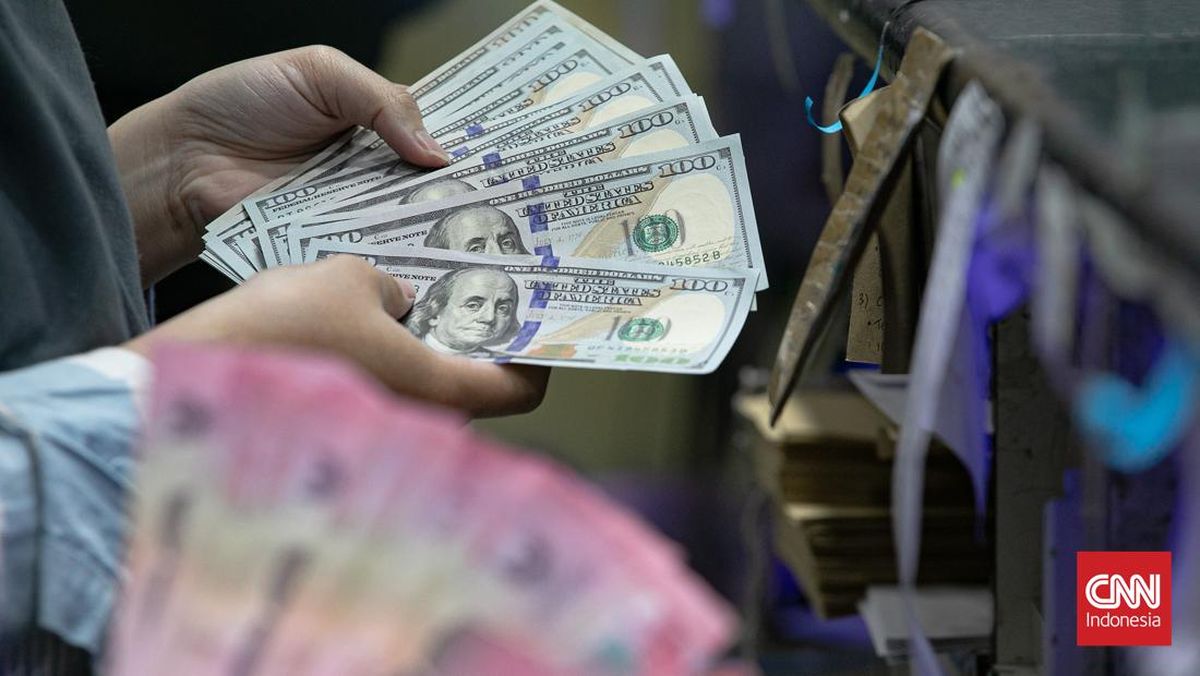 Rupiah Mendekati Rp17.900 per Dolar AS Pagi Ini, Analis Sebut Dipicu Serangan AS ke Iran
