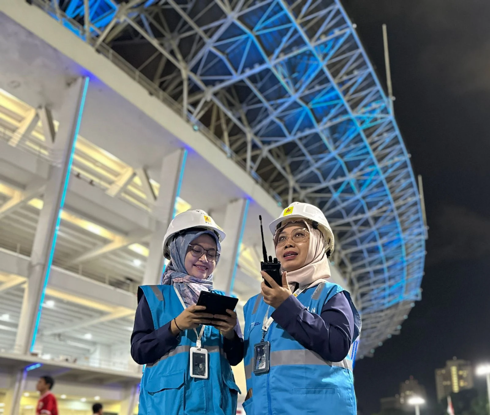 PLN UP3 Padang Jemput Bola Sosialisasi PLN Mobile di CFD dan Nobar Piala Dunia, 35 Personel Diterjunkan