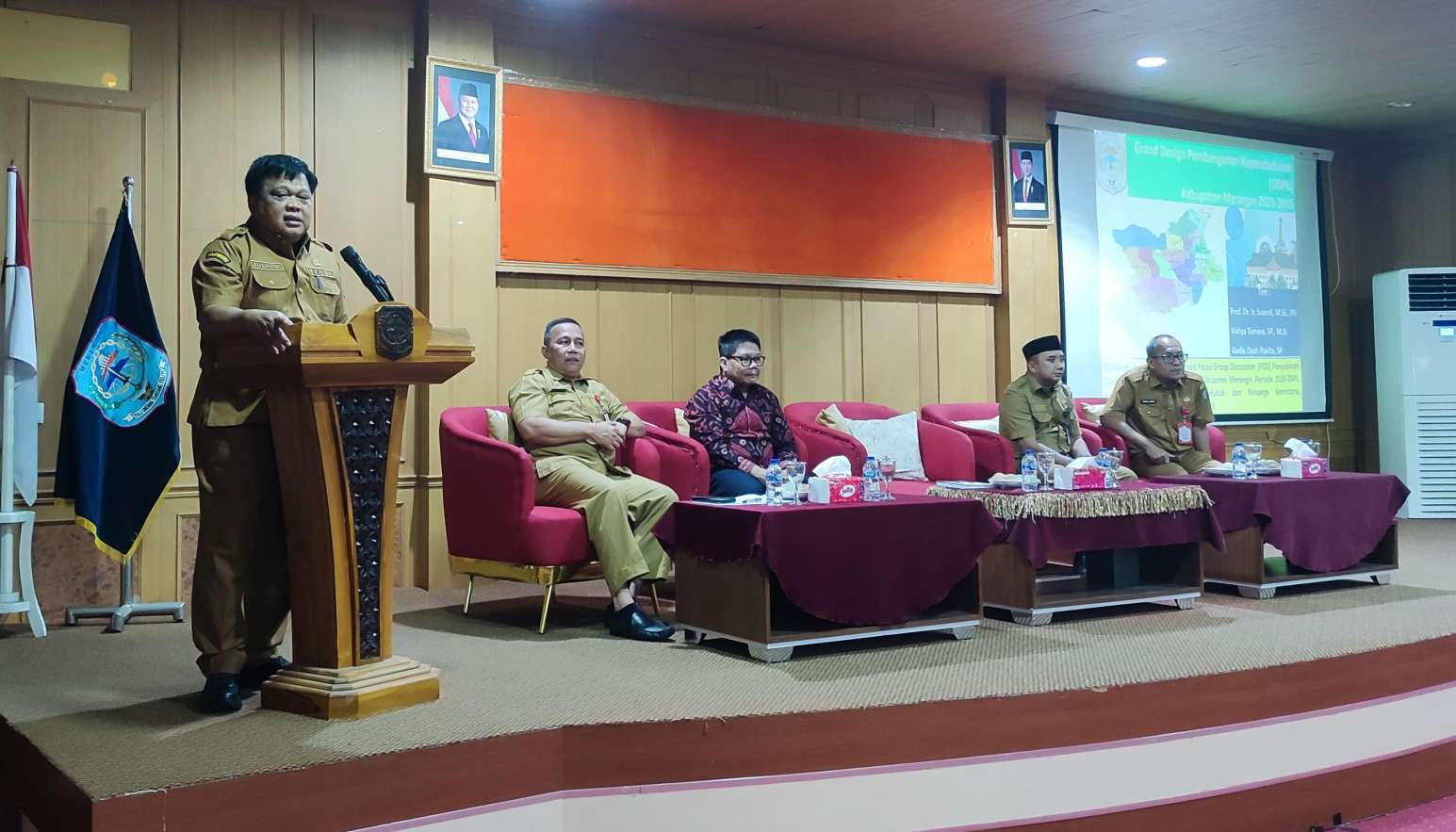 Sekda Merangin Zulhifni Resmi Buka FGD GDPK 2025–2045, Targetkan Data Kependudukan Akurat untuk Indonesia Emas