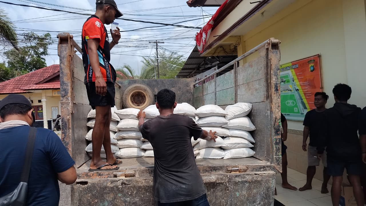 Tim Gabungan Bareskrim-Polda Babel Gagalkan Penyelundupan 28 Ton Pasir Timah ke Malaysia, 3 Orang Diamankan