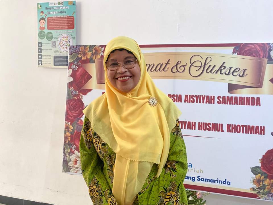 33 Lansia Berusia 57-81 Tahun Diwisuda Aisyiyah Kaltim Usai Sekolah Senior School Enam Bulan