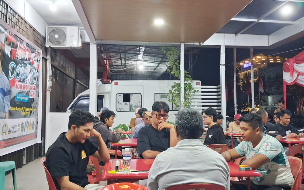 Mantan Bupati Bintan Apri Sujadi Ikut Turnamen Domino di Tanjungpinang, Kalah di Ronde Awal hingga Menang Telak