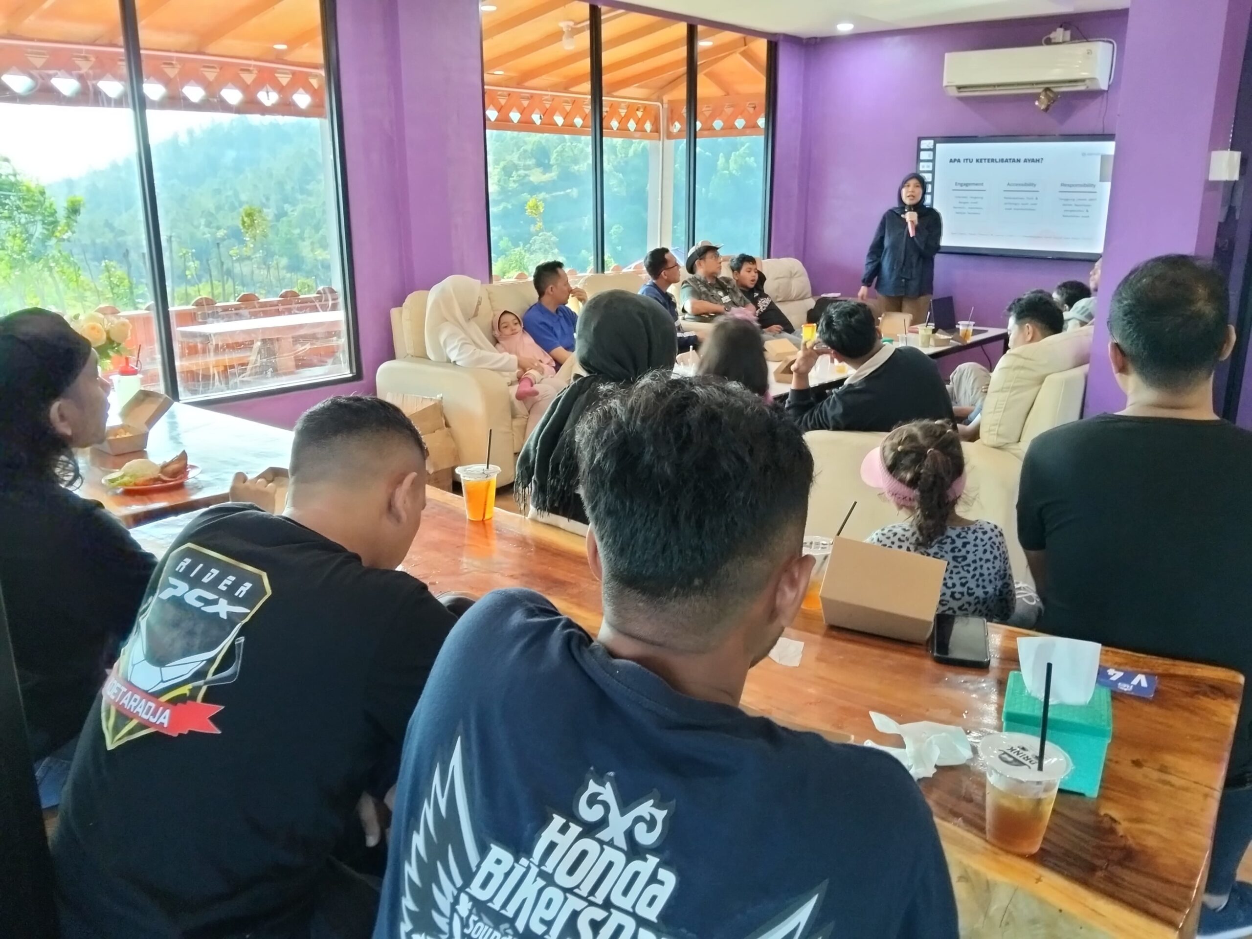 Bapak-Bapak Bikers Honda PCX di Aceh Besar Gelar Camping Sambil Belajar Parenting, Puluhan Anak Ikut Serta