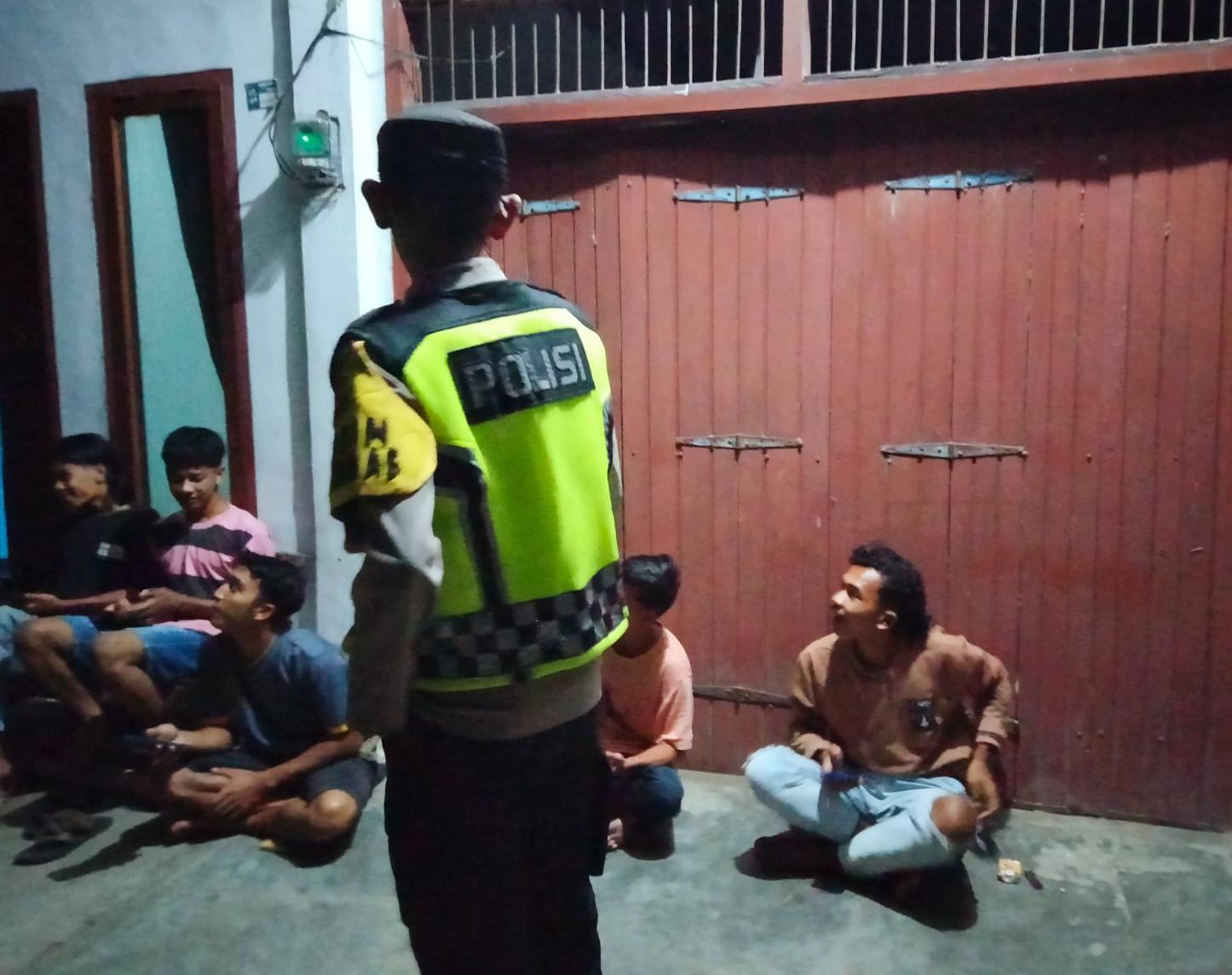 Polsek Labuhanhaji Timur Gelar Patroli Malam Humanis, Ajak Pemuda di Aceh Selatan Jauhi Narkoba dan Balap Liar