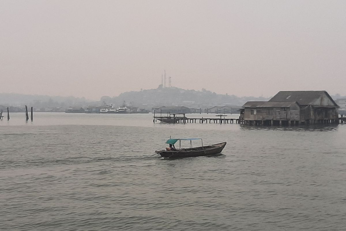 BMKG Peringatkan Kabut Asap Karhutla Selimuti Seluruh Kepri, Jarak Pandang dan Pernapasan Terancam