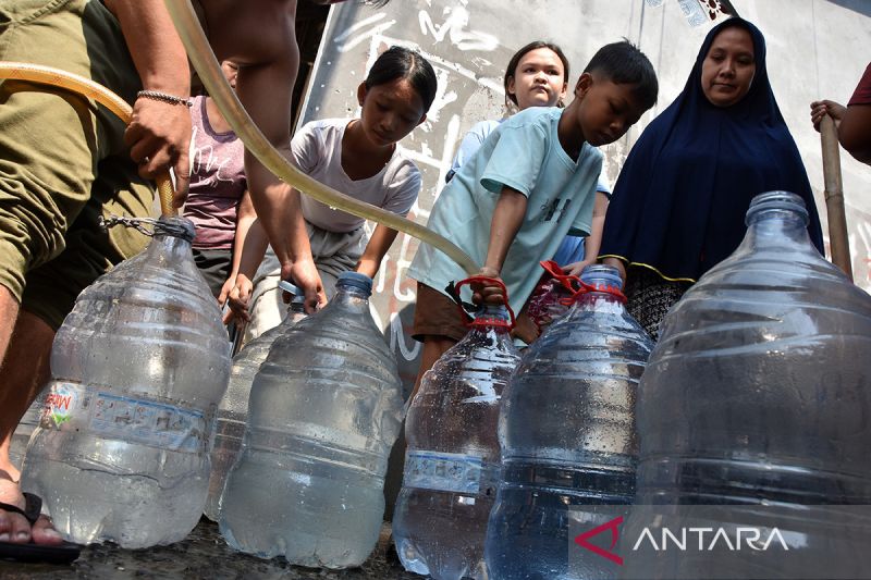 16.291 KK di Kabupaten Bogor Alami Kekeringan Akibat Kemarau, BPBD Distribusikan Ribuan Liter Air Bersih ke Tiga Kecamatan