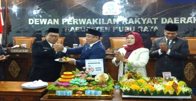 HUT ke-19 Kubu Raya, Wabup Sukiryanto Ajak Warga Perkuat Gotong Royong untuk Bangun Daerah yang Maju dan Mandiri
