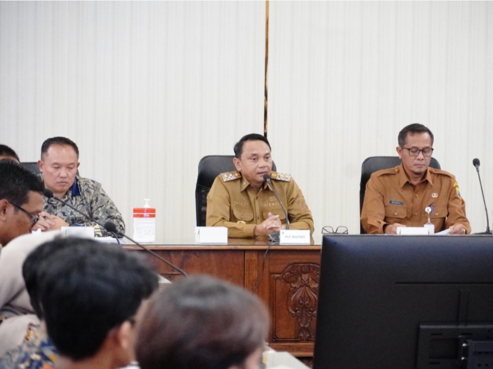 Beasiswa Garuda Pati Terhenti 3 Bulan, Plt Bupati Risma Ardhi Chandra Jamin Pencairan Pekan Depan hingga Wisuda