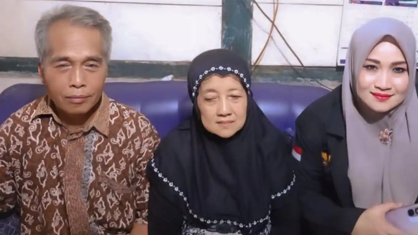 Mbah Suparsono di Pringsewu Terluka Rumahnya Dipasangi Plang oleh Orang yang Dianggap Saudara Kandung