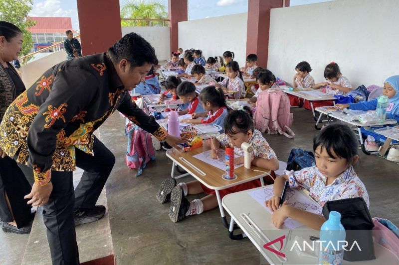 Diknas Barito Selatan Gelar Lomba Mewarna dan Fashion Show Peringati Hari Pendidikan Nasional