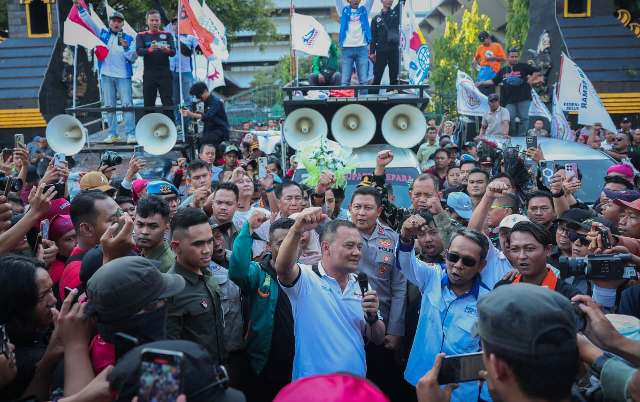 Gubernur Jateng Serap Aspirasi Buruh saat May Day, Janji Perkuat Perlindungan Kerja