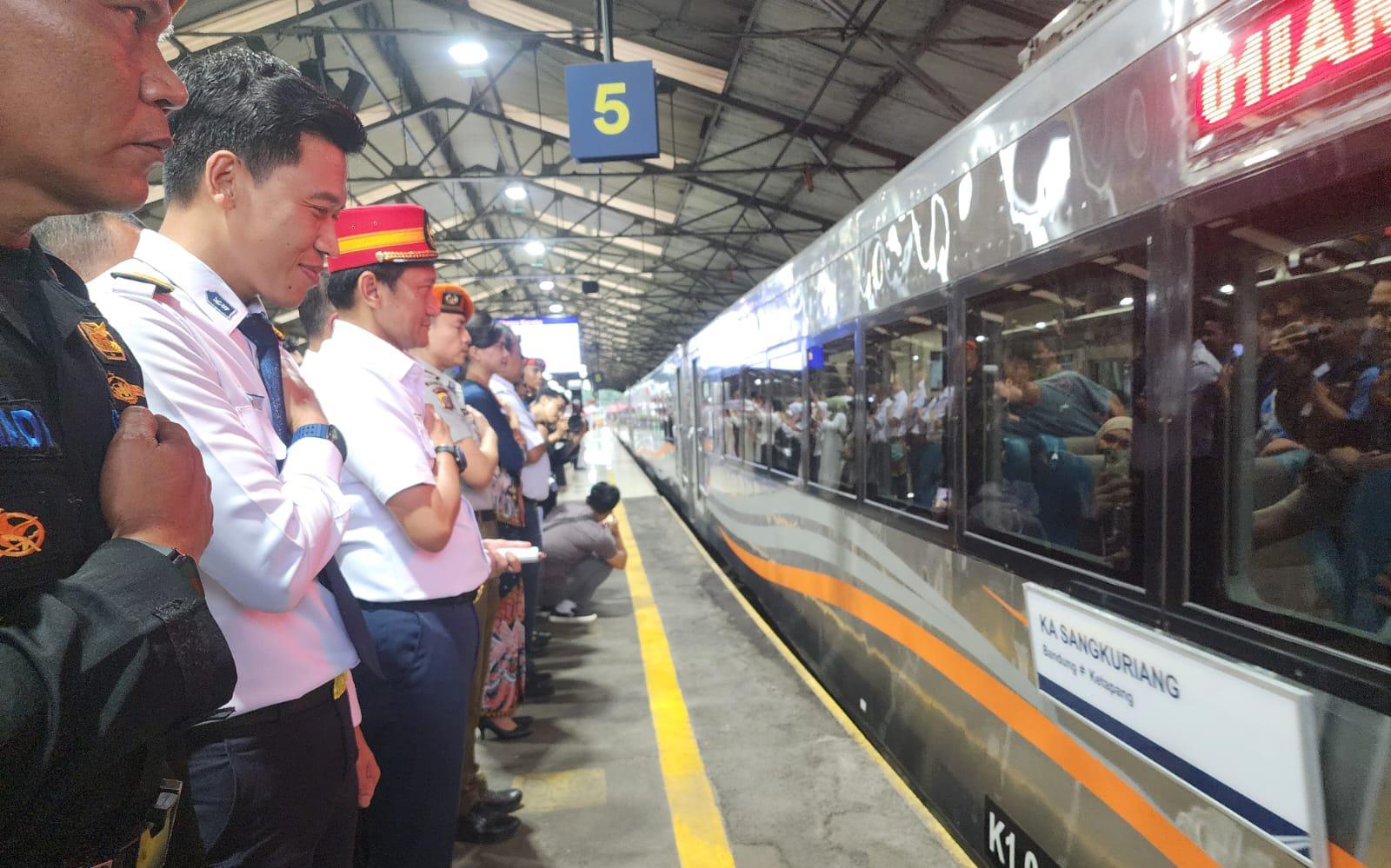 KAI Operasikan KA Sangkuriang Bandung-Ketapang, Hubungi Jawa Timur