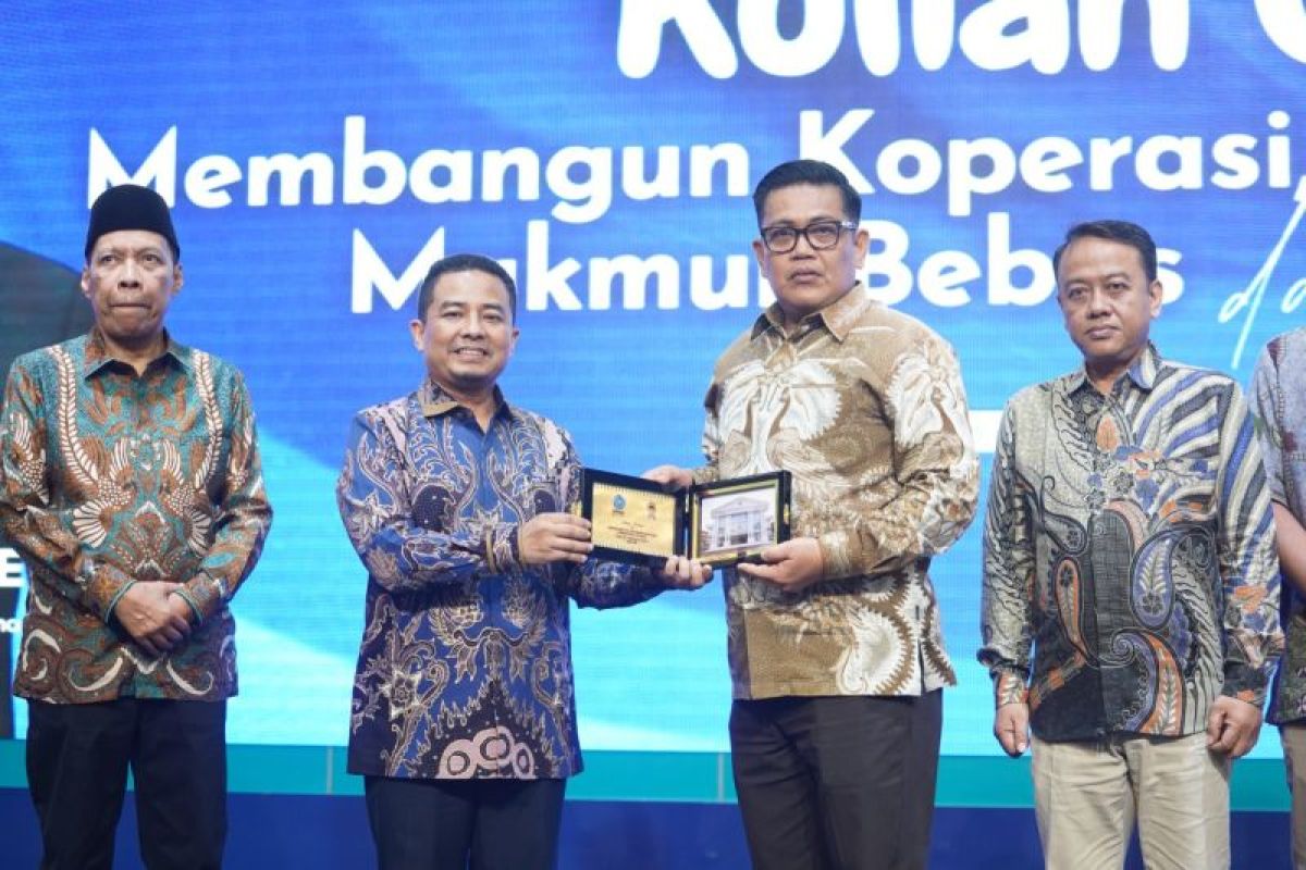 Deputi Kemenkop Paparkan KMP Tekan Kemiskinan di UMSU Medan