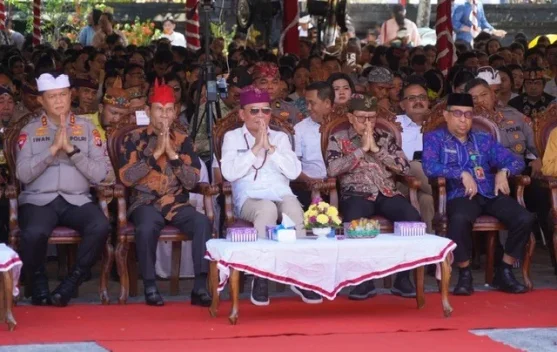 Gubernur Kalimantan Tengah Tekankan Harmoni Sosial dan Penguatan SDM di Dharma Shanti Nyepi