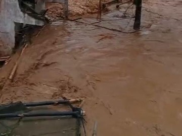 Banjir Bandang Cianjur Rendam 35 Rumah, 60 KK Diungsikan