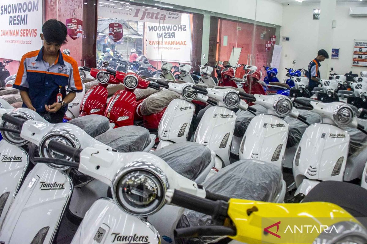 Motor Listrik Jadi Solusi Kurangi Konsumsi BBM Indonesia