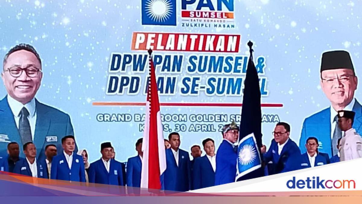 Zulkifli Hasan Lantik Pengurus PAN Sumatera Selatan Periode 2024-2029 di Palembang