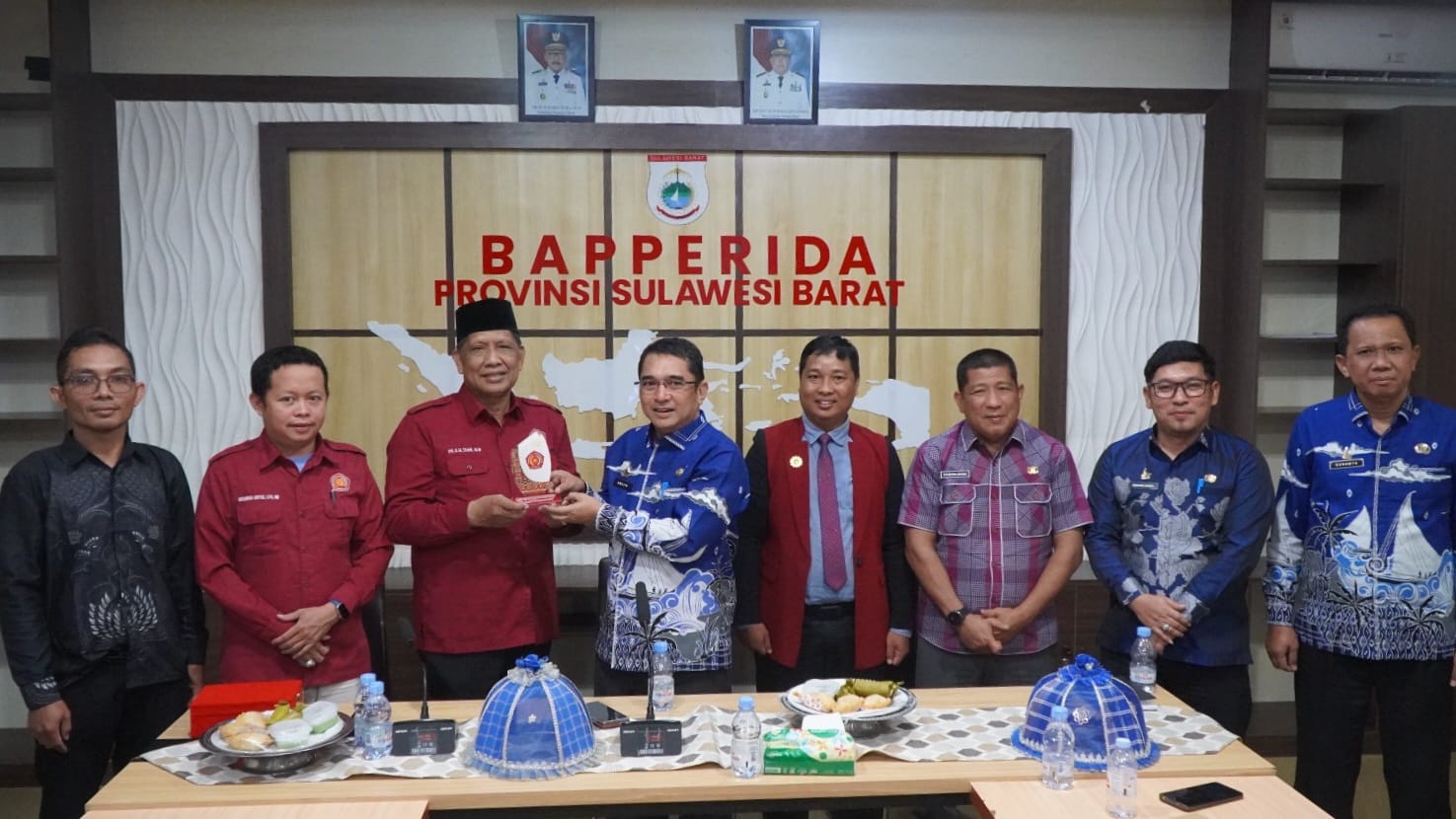 Perkuat Pembangunan, Bapperida Sulawesi Barat Gandeng Unimaju Kelola Jurnal Riset Daerah