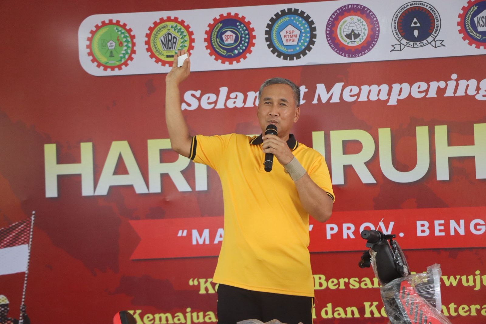 Kapolda Bengkulu Pimpin Jalan Santai May Day Bersama Buruh