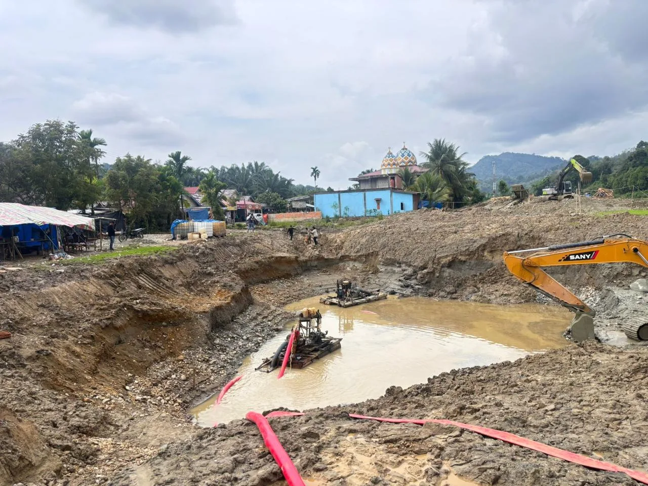 Polda Jambi Ringkus 7 Penambang Emas Ilegal Dekat Permukiman Merangin