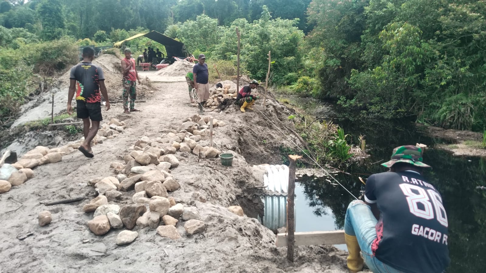 Satgas TNI AD Percepat Jembatan Aceh Selatan, Targetkan Rampung Tepat Waktu