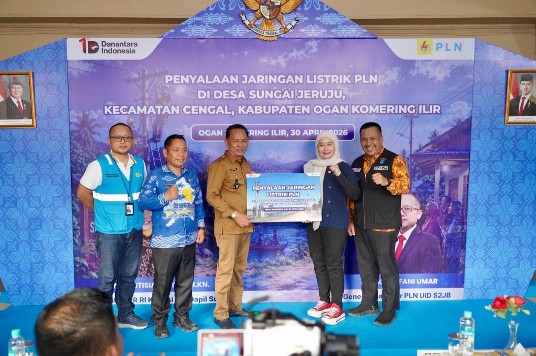 PLN Alirkan Listrik 24 Jam ke Dusun Terpencil Cengal OKI