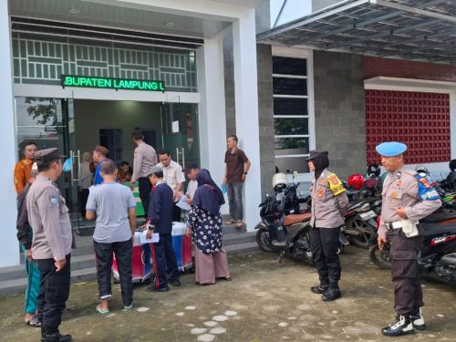 Polres Lampung Utara Amankan Keberangkatan 398 Jamaah Haji Kloter 15